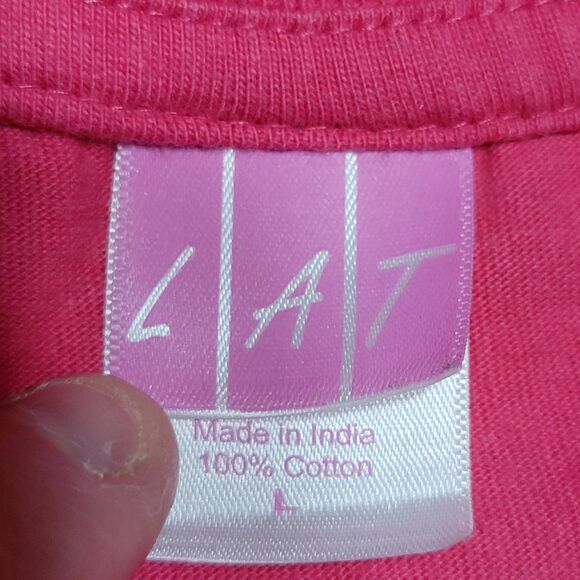 LAT SS Pink Tee " I Don't Wear Bows, I Just Shoot Them" - Size Large - Picture 5 of 5
